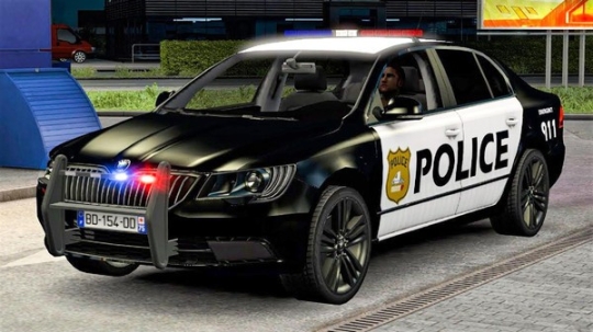 高级警车驾驶最新版 点击查看大图