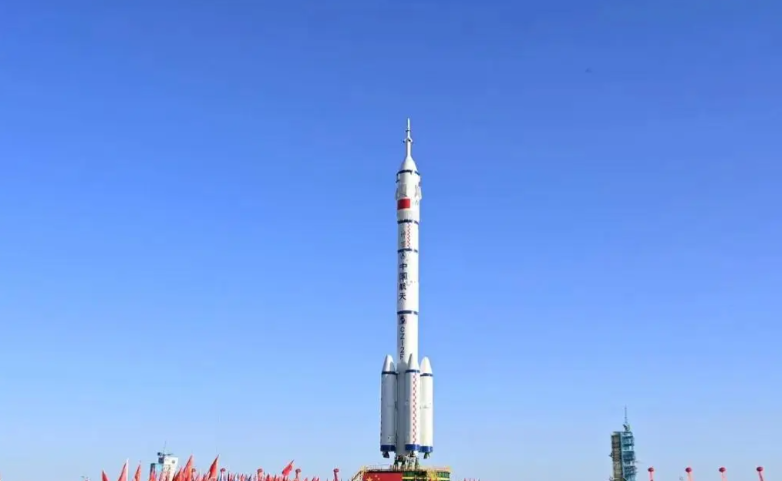 神舟二十一號乘組名單揭曉：張陸、武飛、張洪章，最年輕航天員創紀錄